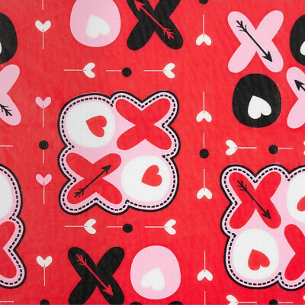 Hugs & Kisses Red Oblong Peva Tablecloth - Picture 4 of 4